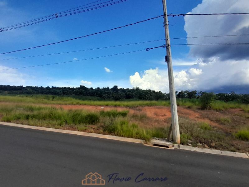 TERRENO PRÓXIMO AO CENTRO