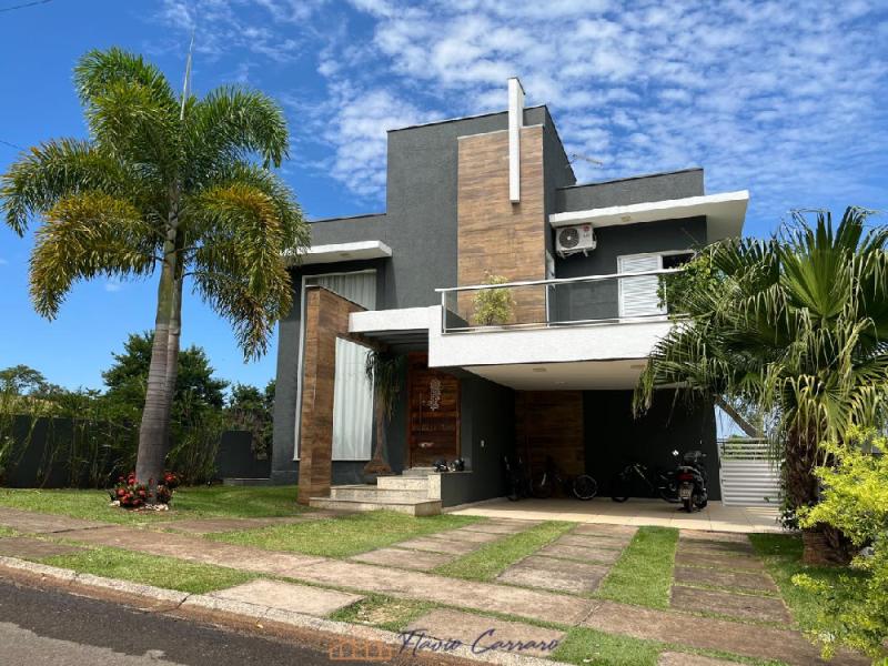 CASA CONDOMINIO FECHADO