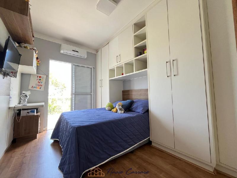 CASA CONDOMINIO FECHADO