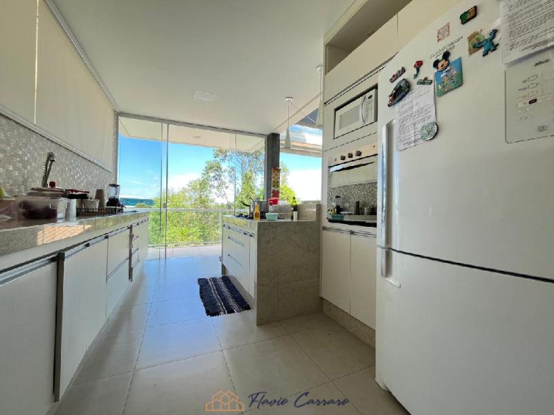CASA CONDOMINIO FECHADO