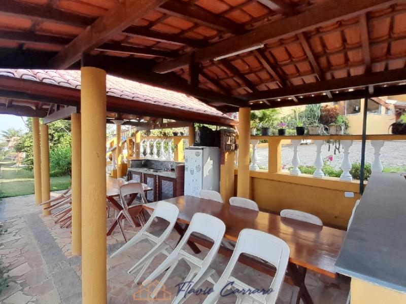 CASA EM CONDOMINIO FECHADO