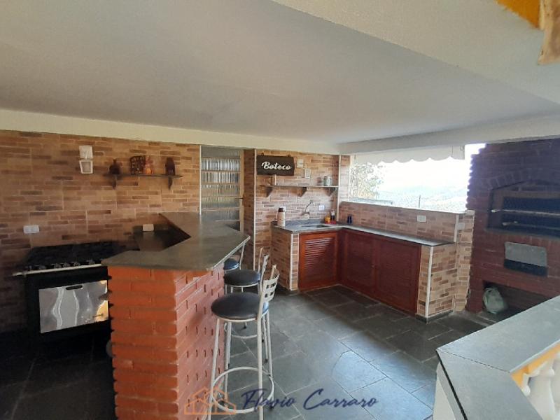 CASA EM CONDOMINIO FECHADO