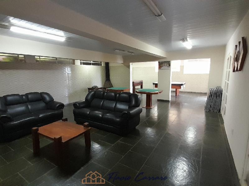 CASA EM CONDOMINIO FECHADO