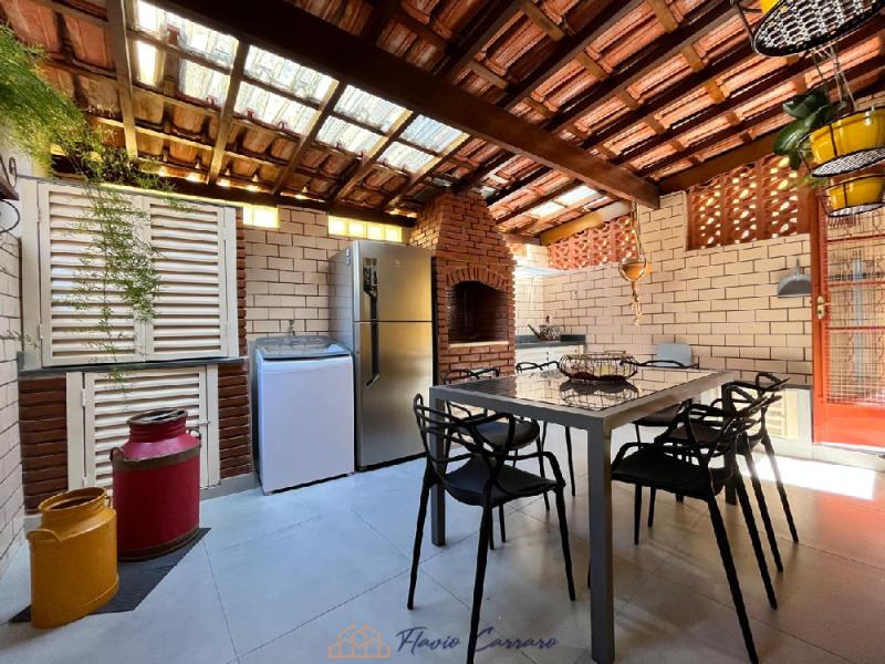 CASA CONDOMINIO FECHACO