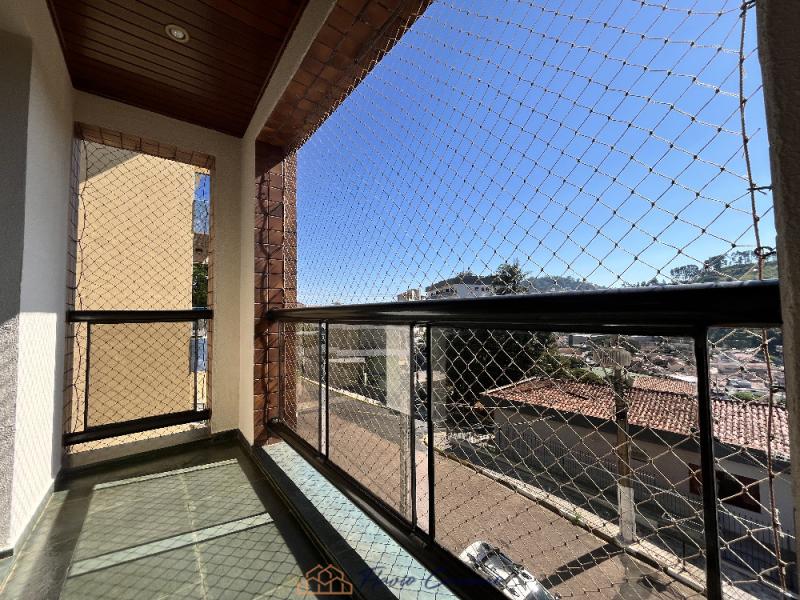 APARTAMENTO PRÓXIMO AO CENTRO
