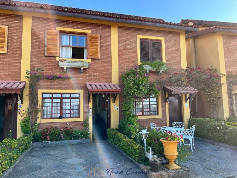 CASA CONDOMINIO FECHACO