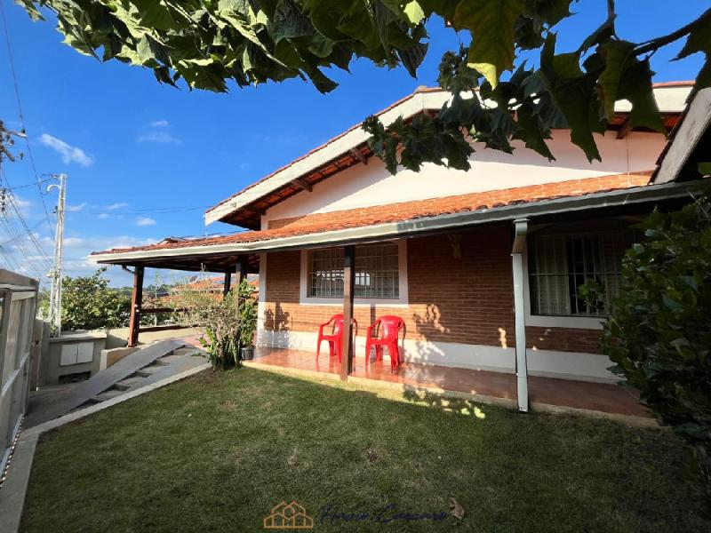 APARTAMENTO PRÓXIMO AO CENTRO