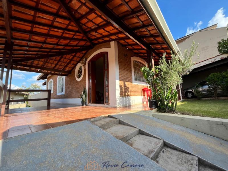 APARTAMENTO PRÓXIMO AO CENTRO