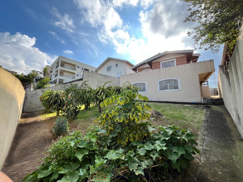 APARTAMENTO PRÓXIMO AO CENTRO