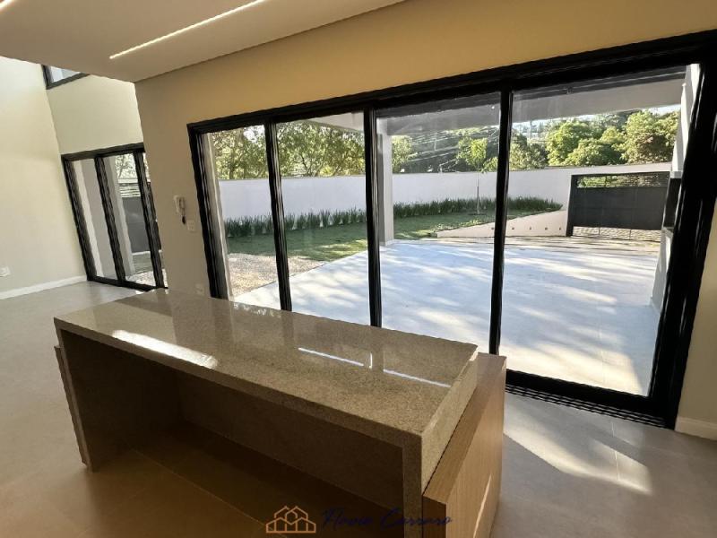 CASA EM BAIRRO RESIDENCIAL