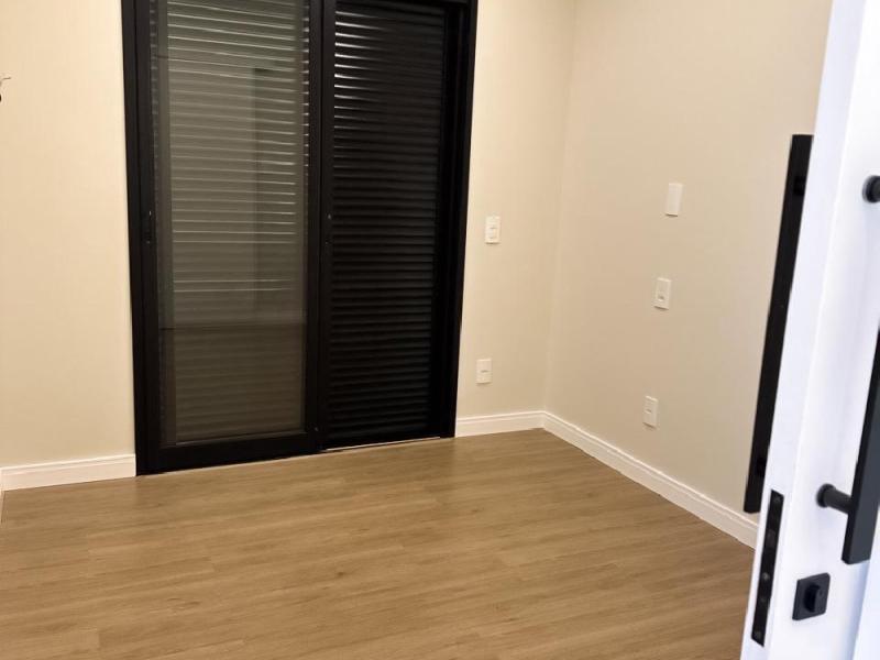 CASA EM BAIRRO RESIDENCIAL