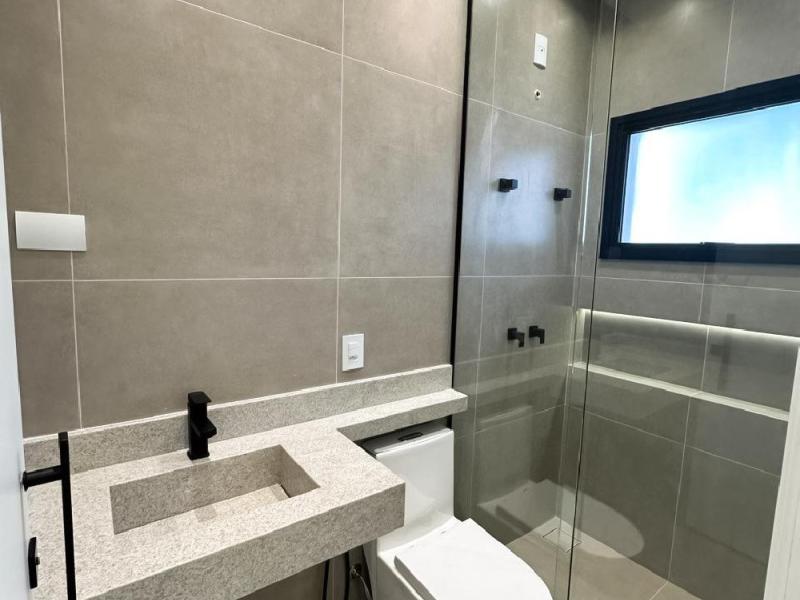 CASA EM BAIRRO RESIDENCIAL