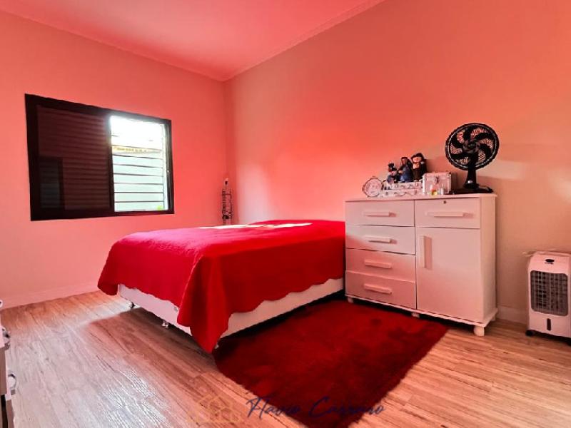 CASA PRÓXIMO AO CENTRO