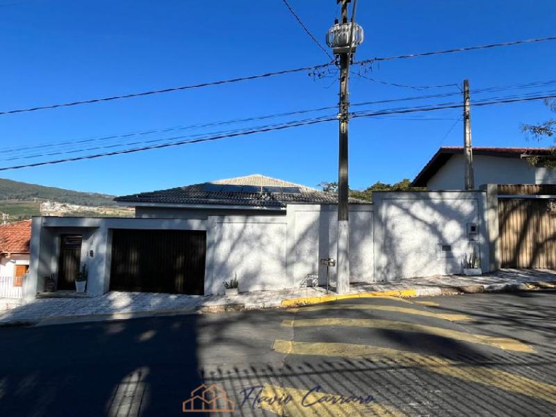 CASA PRÓXIMO AO CENTRO