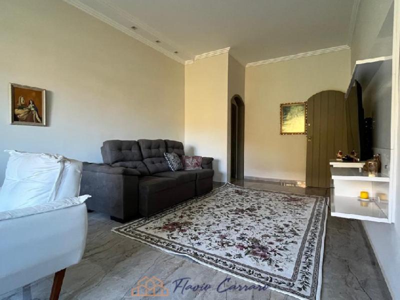 CASA PRÓXIMO AO CENTRO