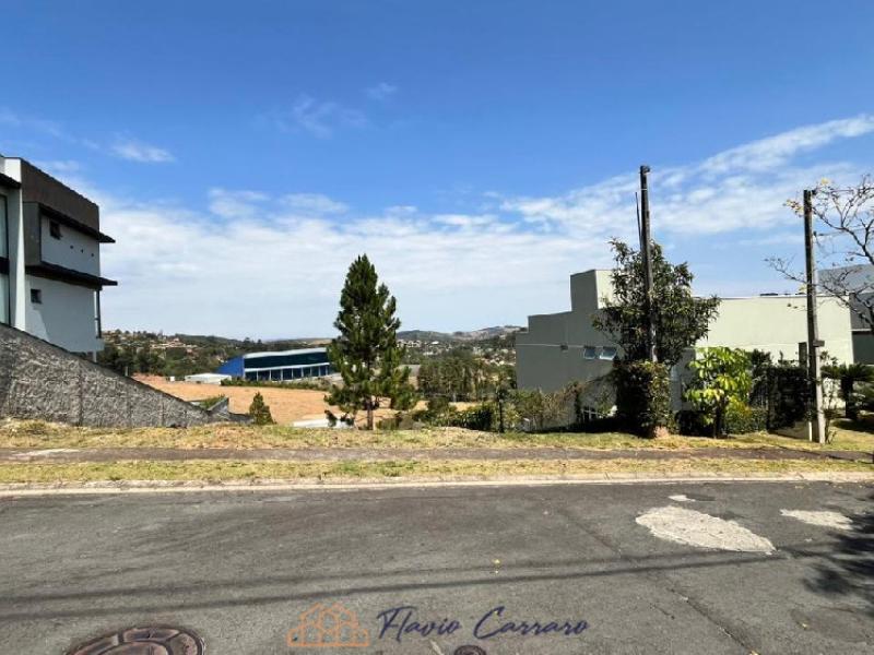 TERRENO CONDOMINIO FECHADO