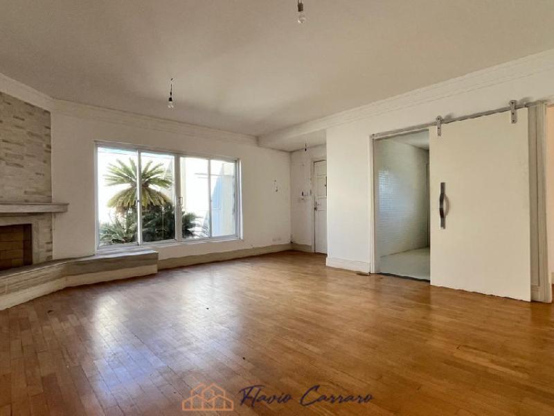 APARTAMENTO PRÓXIMO AO CENTRO