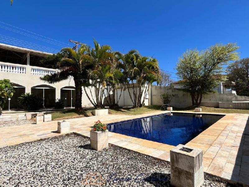 APARTAMENTO PRÓXIMO AO CENTRO