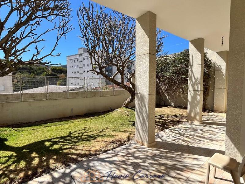 APARTAMENTO PRÓXIMO AO CENTRO