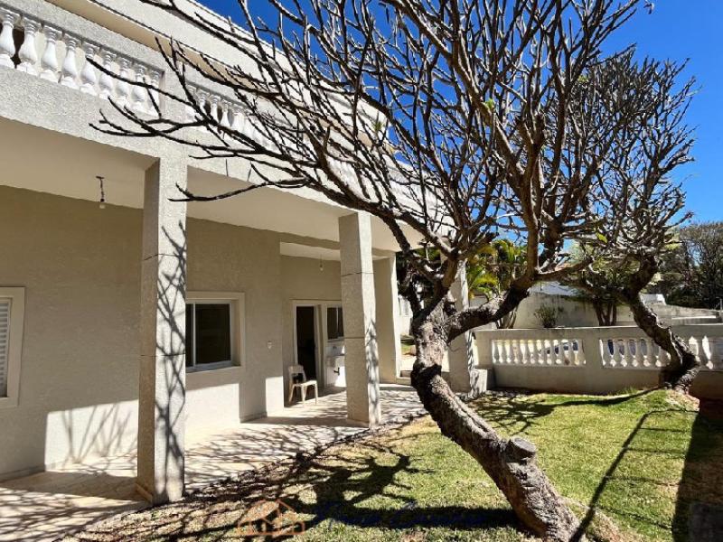 APARTAMENTO PRÓXIMO AO CENTRO