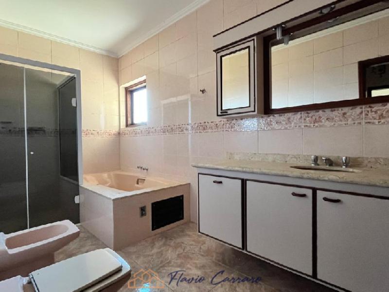 CASA PRÓXIMO AO CENTRO