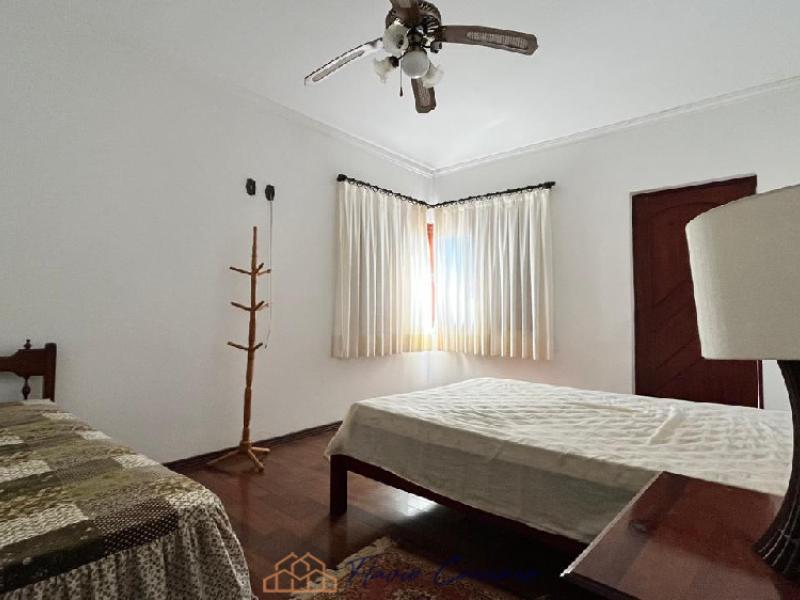 CASA PRÓXIMO AO CENTRO