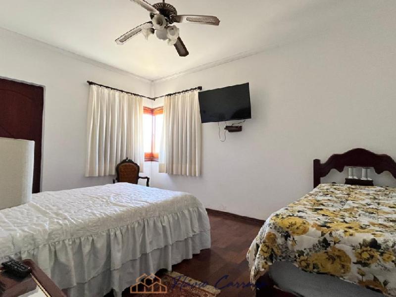 CASA PRÓXIMO AO CENTRO