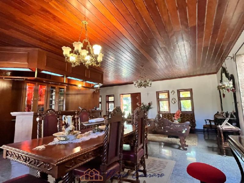 CASA PRÓXIMO AO CENTRO