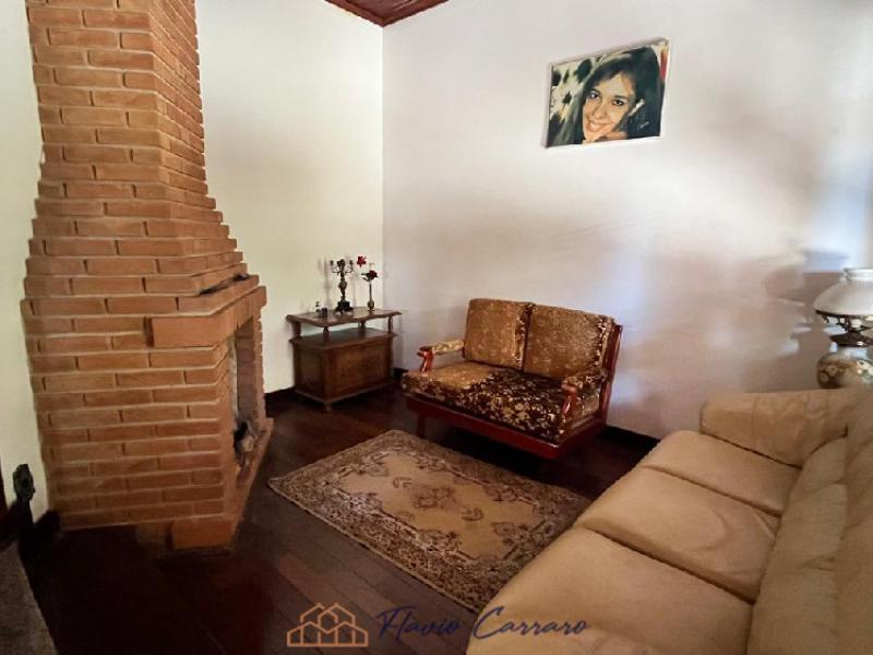 CASA PRÓXIMO AO CENTRO