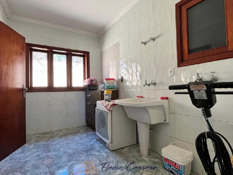 CASA PRÓXIMO AO CENTRO