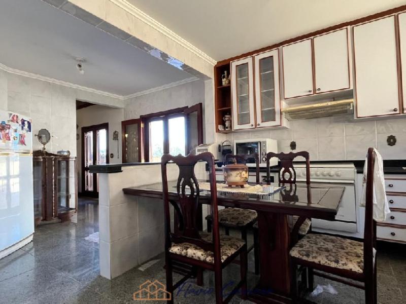 CASA PRÓXIMO AO CENTRO