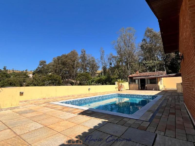 CASA PRÓXIMO AO CENTRO