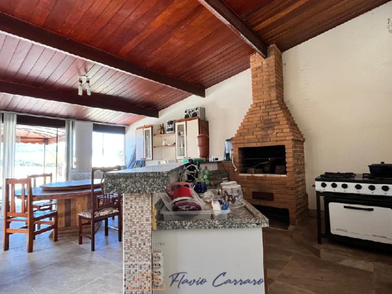 CASA PRÓXIMO AO CENTRO