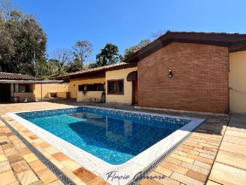 CASA PRÓXIMO AO CENTRO