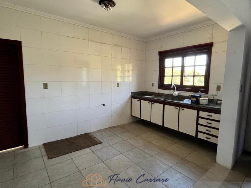 CASA PRÓXIMO AO CENTRO