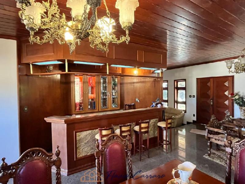 CASA PRÓXIMO AO CENTRO