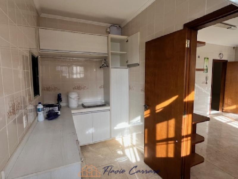 CASA PRÓXIMO AO CENTRO