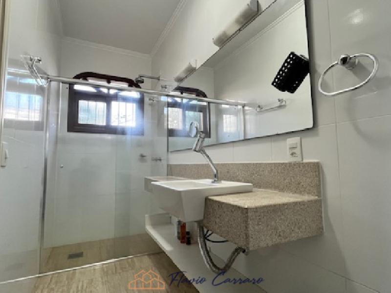 CASA PRÓXIMO AO CENTRO