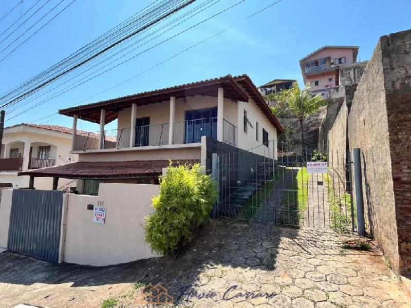 CASA EM BAIRRO
