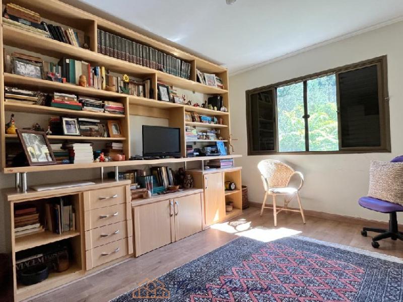 APARTAMENTO PRÓXIMO AO CENTRO