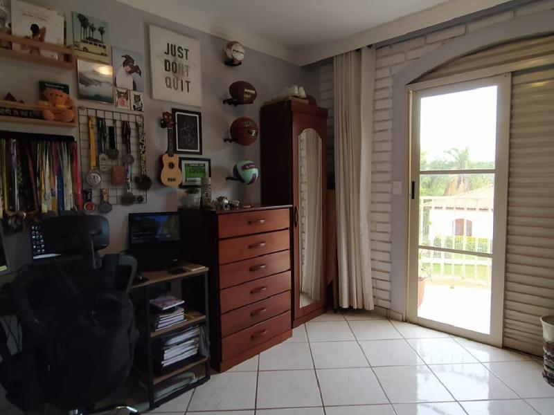 CASA CONDOMINIO FECHACO