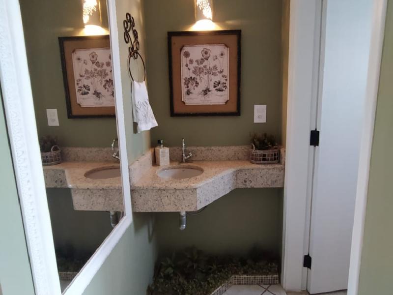 CASA CONDOMINIO FECHACO