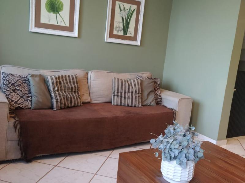 CASA CONDOMINIO FECHACO