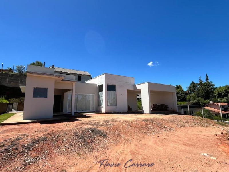 CASA PRÓXIMO AO CENTRO