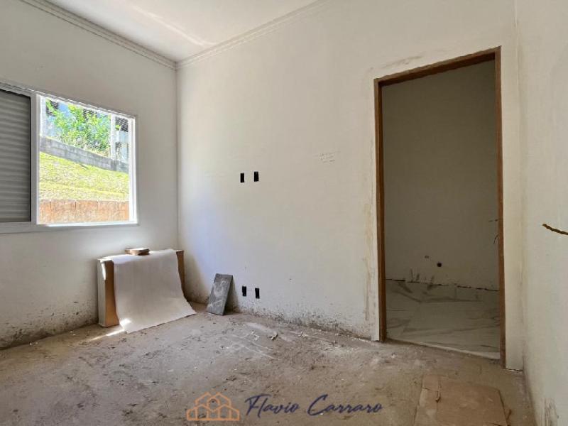 CASA PRÓXIMO AO CENTRO