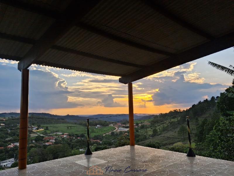 CHACARA BAIRRO DAS POSSES