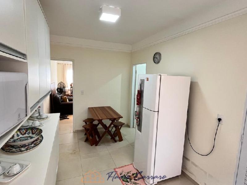 CASA EM COND. FECHADO