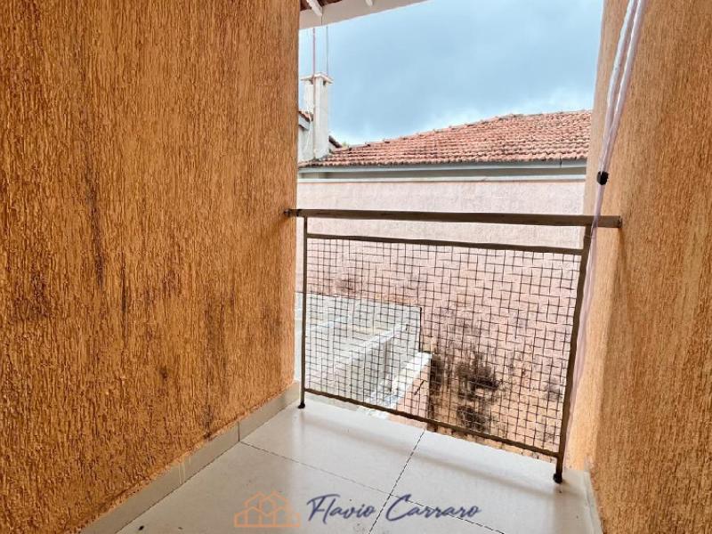 CASA EM COND. FECHADO