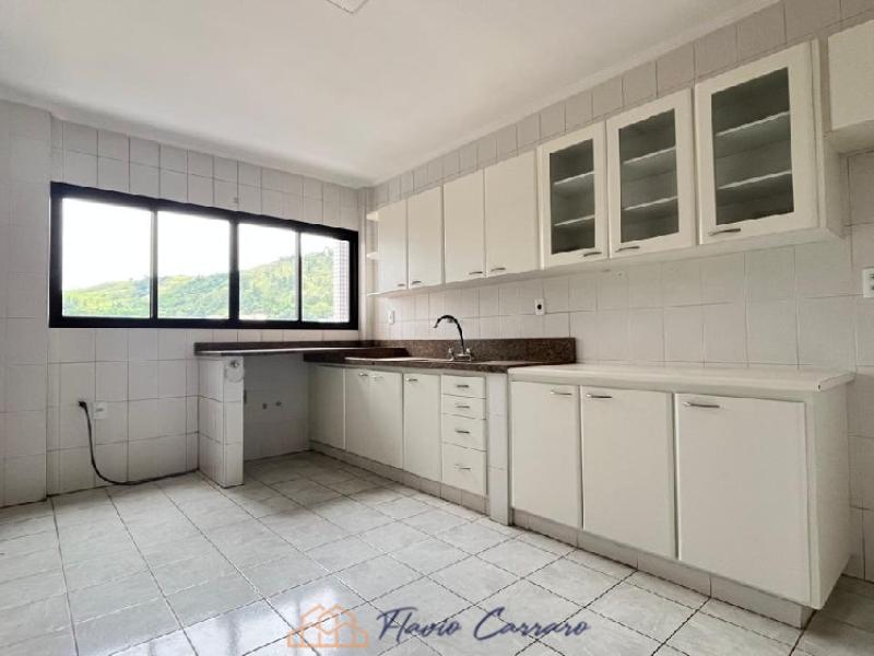 APARTAMENTO PRÓXIMO AO CENTRO