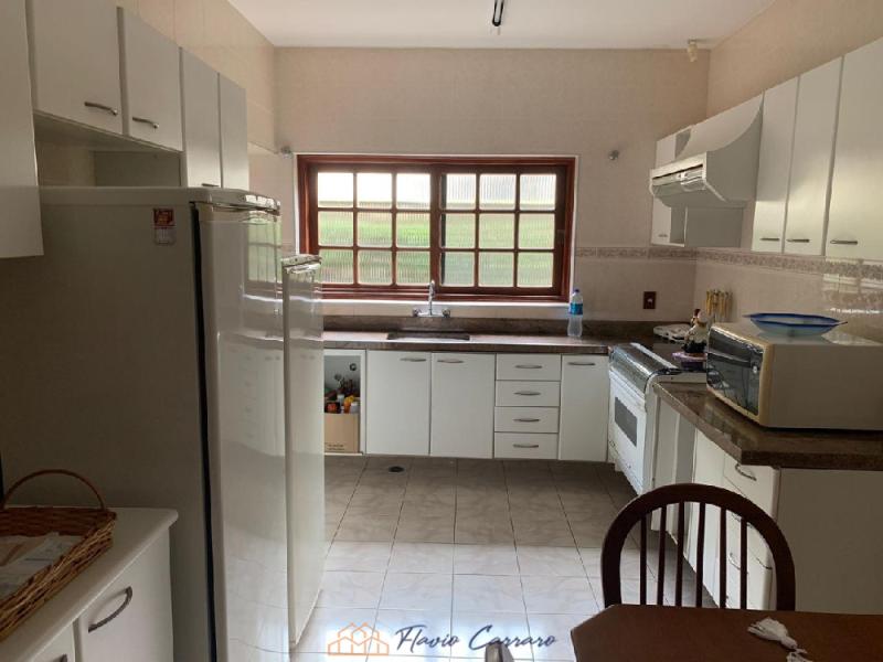 CASA PRÓXIMO AO CENTRO